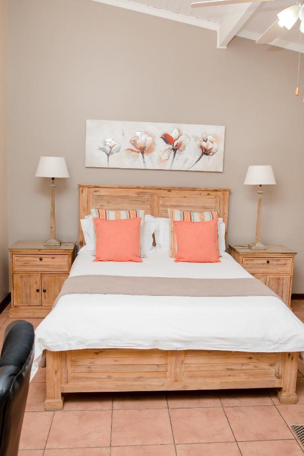 85 Ehmke Guesthouse Mbombela Eksteriør billede