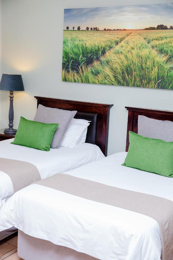 85 Ehmke Guesthouse Mbombela Eksteriør billede