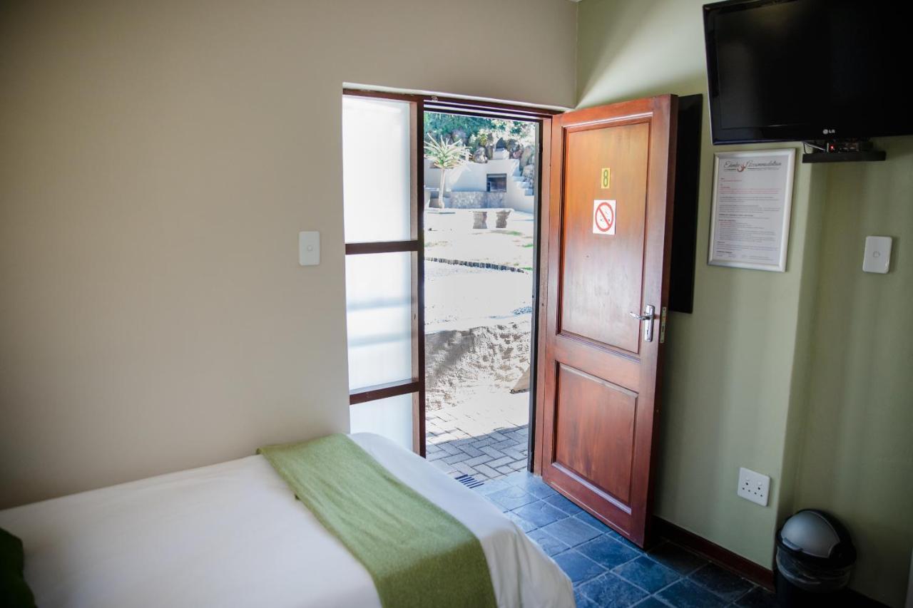 85 Ehmke Guesthouse Mbombela Eksteriør billede