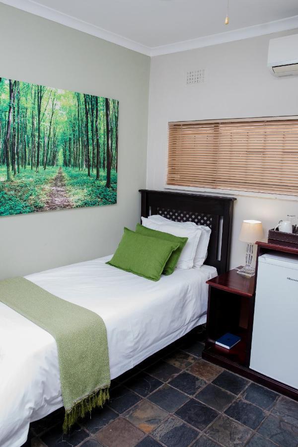 85 Ehmke Guesthouse Mbombela Eksteriør billede