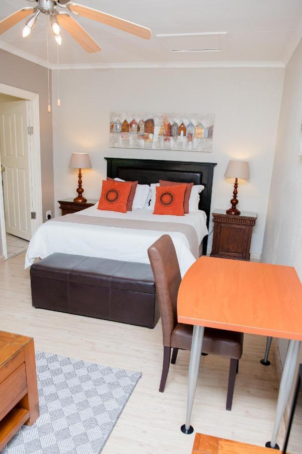 85 Ehmke Guesthouse Mbombela Eksteriør billede
